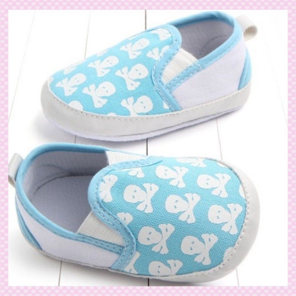 NWT, Adorable Baby/Toddler Slip on Blue Skull Shoes - Picture 2 of 2